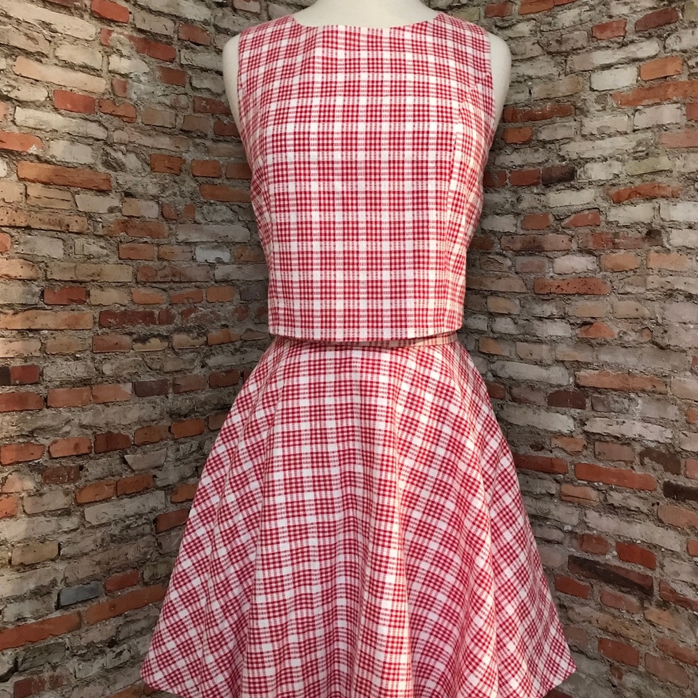MATCHING 2-PIECE CROP TOP AND SKIRT (never worn)